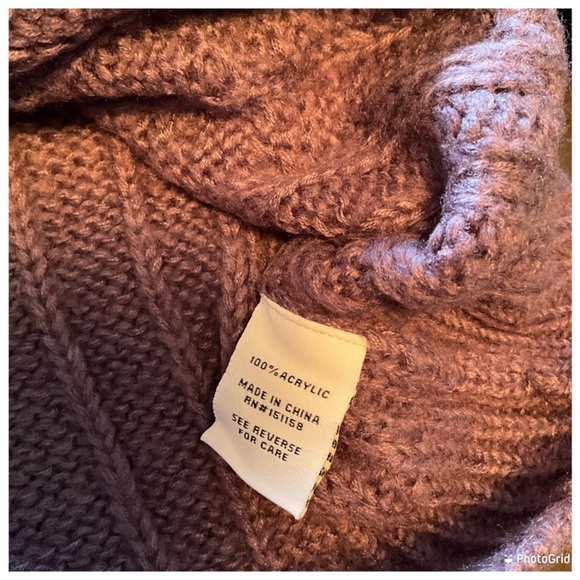 Like New Sweater from 525 America - Picture 8 of 11